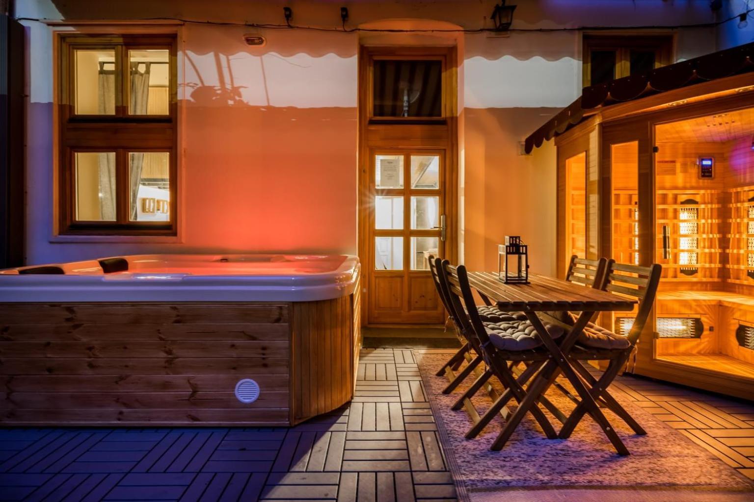 Wellness Wonderland: Garden, Sauna, Jacuzzi In Cbd Budapest Exterior photo