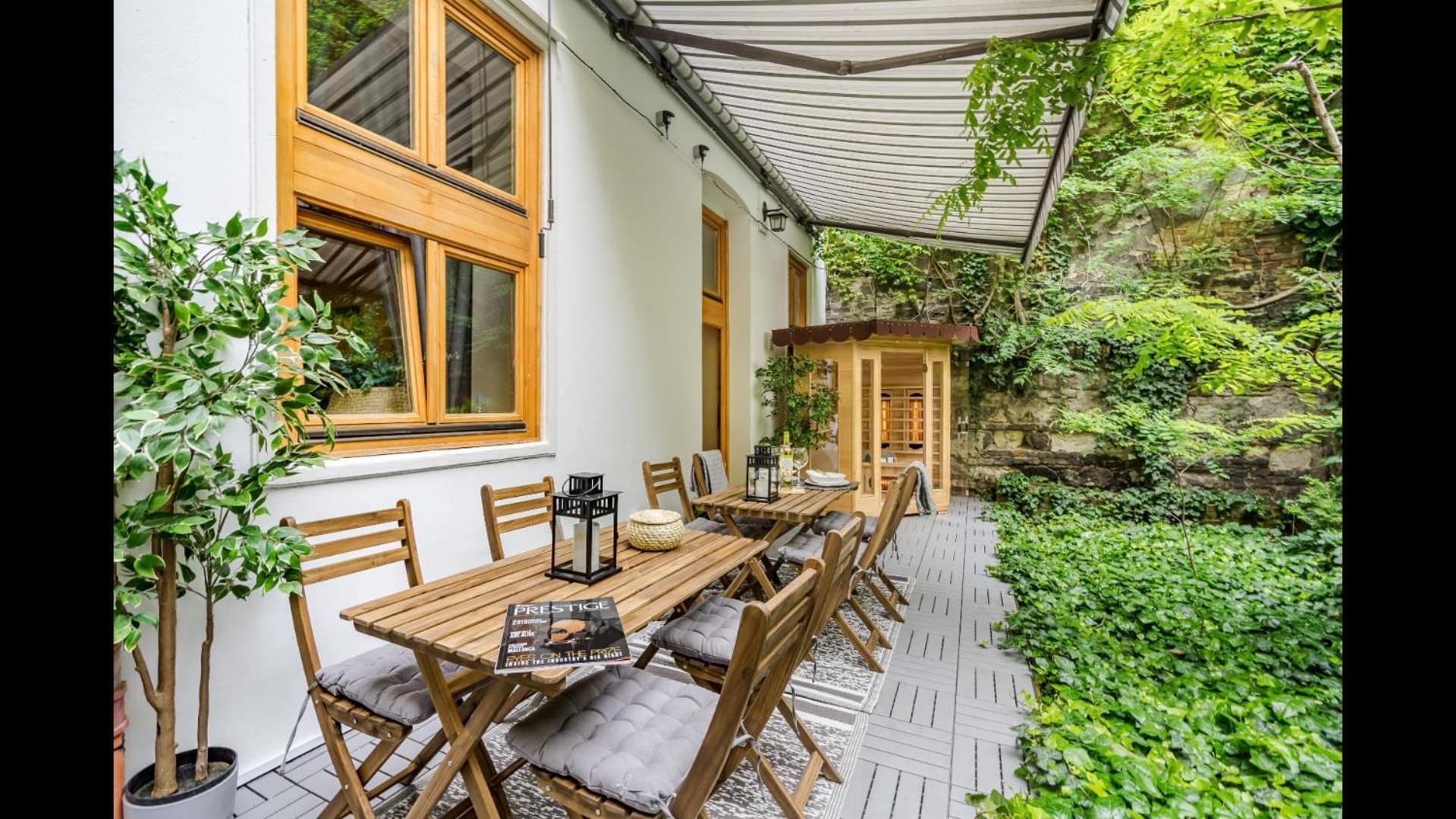 Wellness Wonderland: Garden, Sauna, Jacuzzi In Cbd Budapest Exterior photo